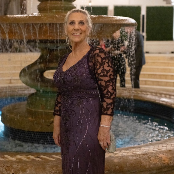 Meet your Posher, Lori
Soon I will begin 
And when I do,,,, - Picture 11 of 12